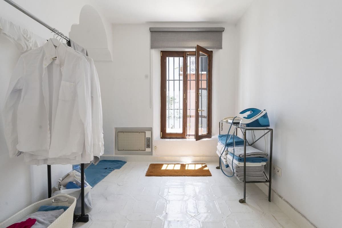 3 bedroom Townhouse for sale in Golden Mile with pool - € 1,695,000 (Ref: 9426432)