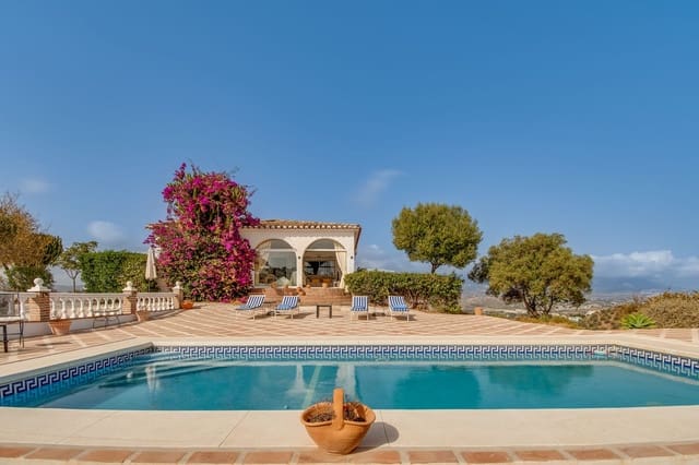 4 sypialnia Willa na sprzedaż w La Cala de Mijas, Mijas z basenem garażem - 780 000 € (Ref: 9428207)