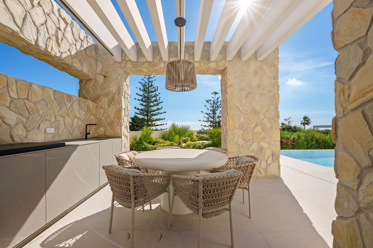 Chalet de 5 habitaciones en Benahavís en venta con piscina garaje - 5.495.000 € (Ref: 9428731)