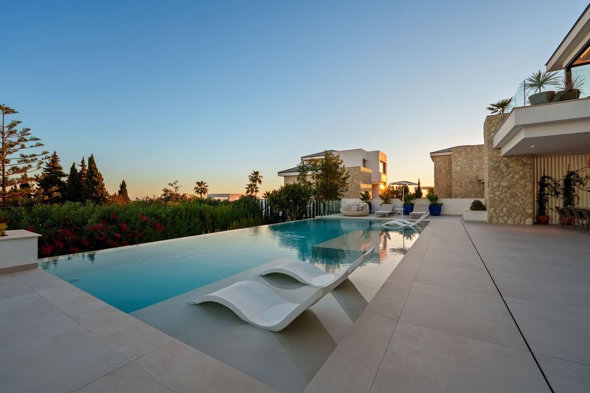 5 soveværelse Villa til salg i Benahavis med swimmingpool garage - € 5.495.000 (Ref: 9428731)