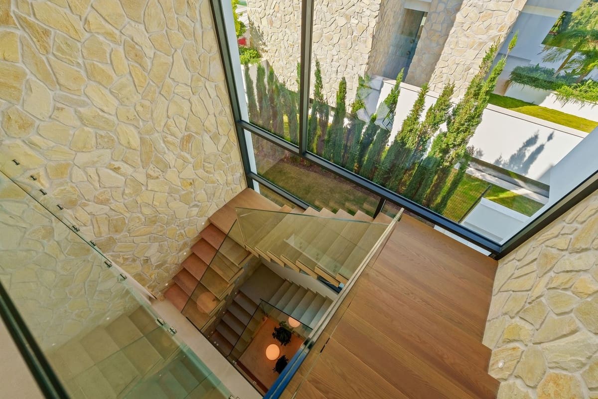 Chalet de 5 habitaciones en Benahavís en venta con piscina garaje - 5.695.000 € (Ref: 9428902)