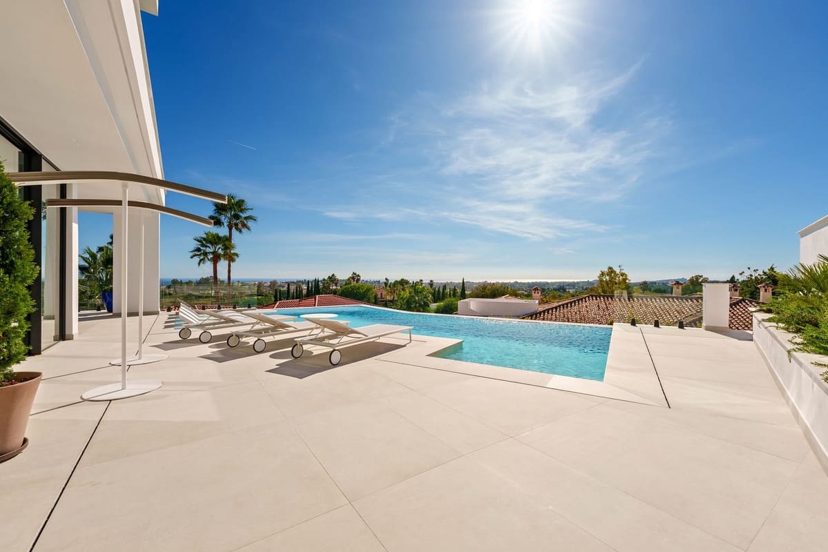 Chalet de 5 habitaciones en Benahavís en venta con piscina garaje - 5.695.000 € (Ref: 9428902)