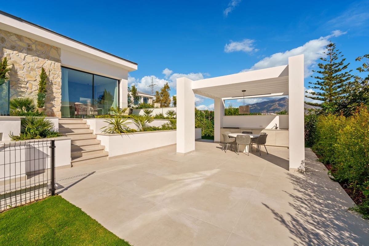 Chalet de 5 habitaciones en Benahavís en venta con piscina garaje - 5.695.000 € (Ref: 9428902)