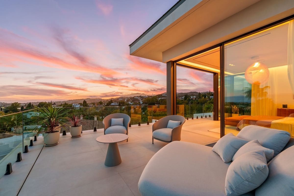 Chalet de 5 habitaciones en Benahavís en venta con piscina garaje - 5.695.000 € (Ref: 9428902)