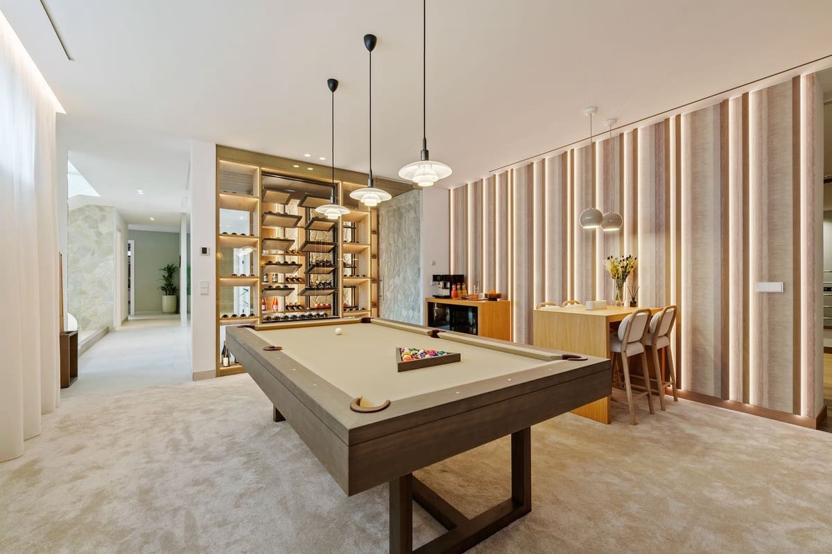 5 soverom Villa til salgs i Benahavis med svømmebasseng garasje - € 5 695 000 (Ref: 9428902)