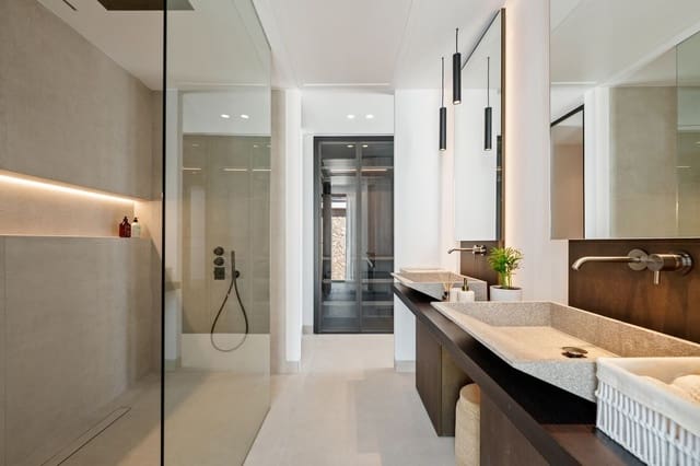 5 soverom Villa til salgs i Benahavís med svømmebasseng garasje - € 5 695 000 (Ref: 9428902)