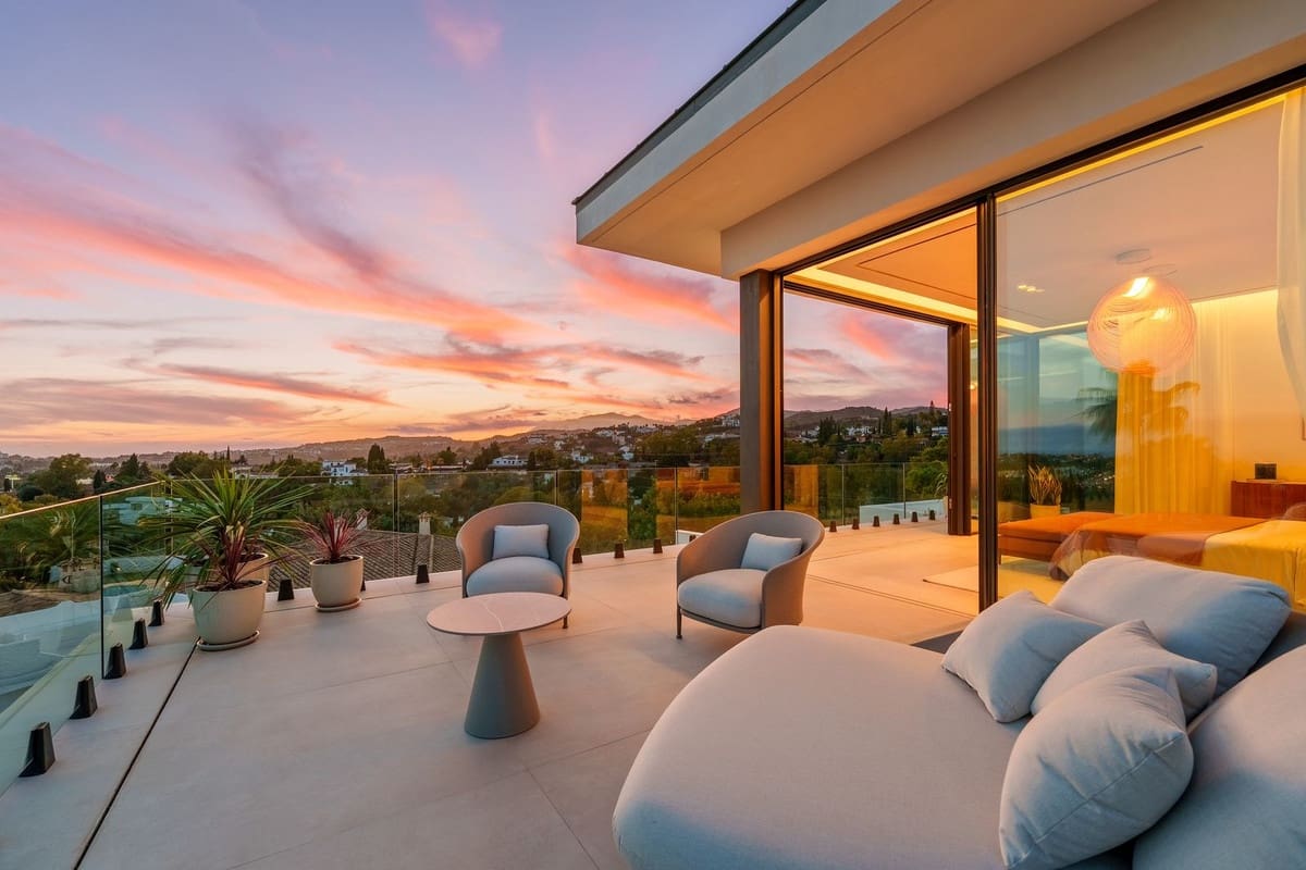 5 soverom Villa til salgs i Benahavis med svømmebasseng garasje - € 5 695 000 (Ref: 9428902)