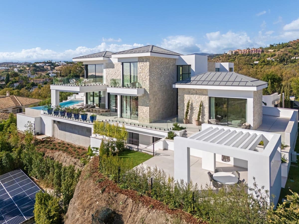 5 soverom Villa til salgs i Benahavis med svømmebasseng garasje - € 5 695 000 (Ref: 9428902)