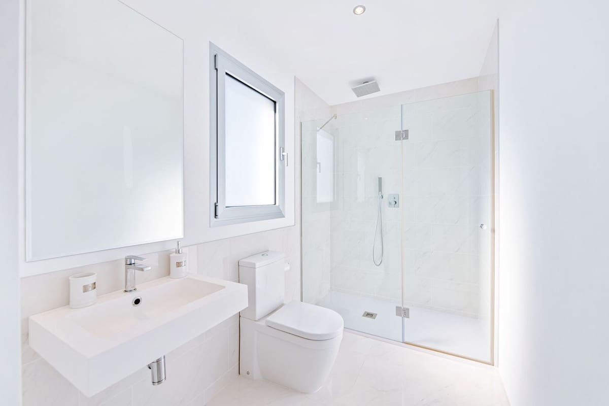 3 soverom Leilighet til leie i Bel-Air med svømmebasseng garasje - € 3 000 (Ref: 9428903)