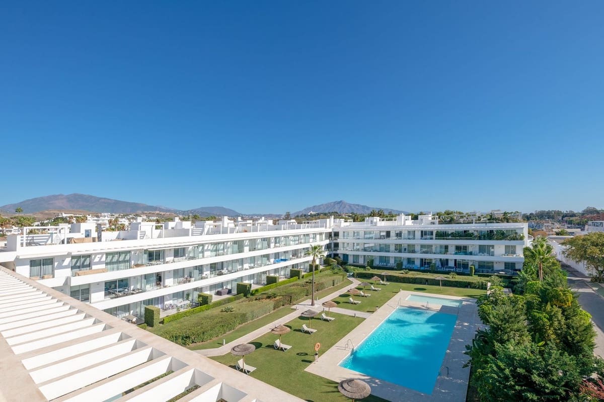 3 makuuhuone Huoneisto vuokrattavana paikassa Estepona mukana uima-altaan 
autotalli - 2 900 € (Ref: 9428903)