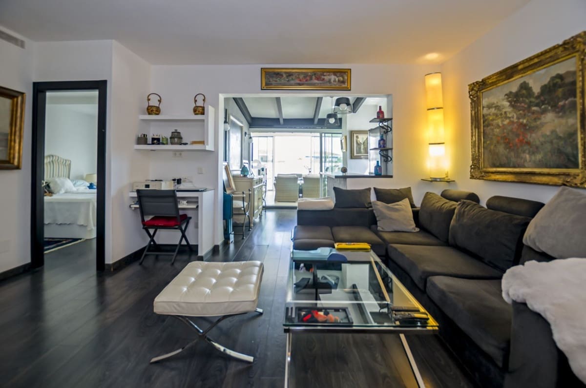 3 quarto Penthouse para venda em Marbella com piscina - 1 197 000 € (Ref: 9436334)