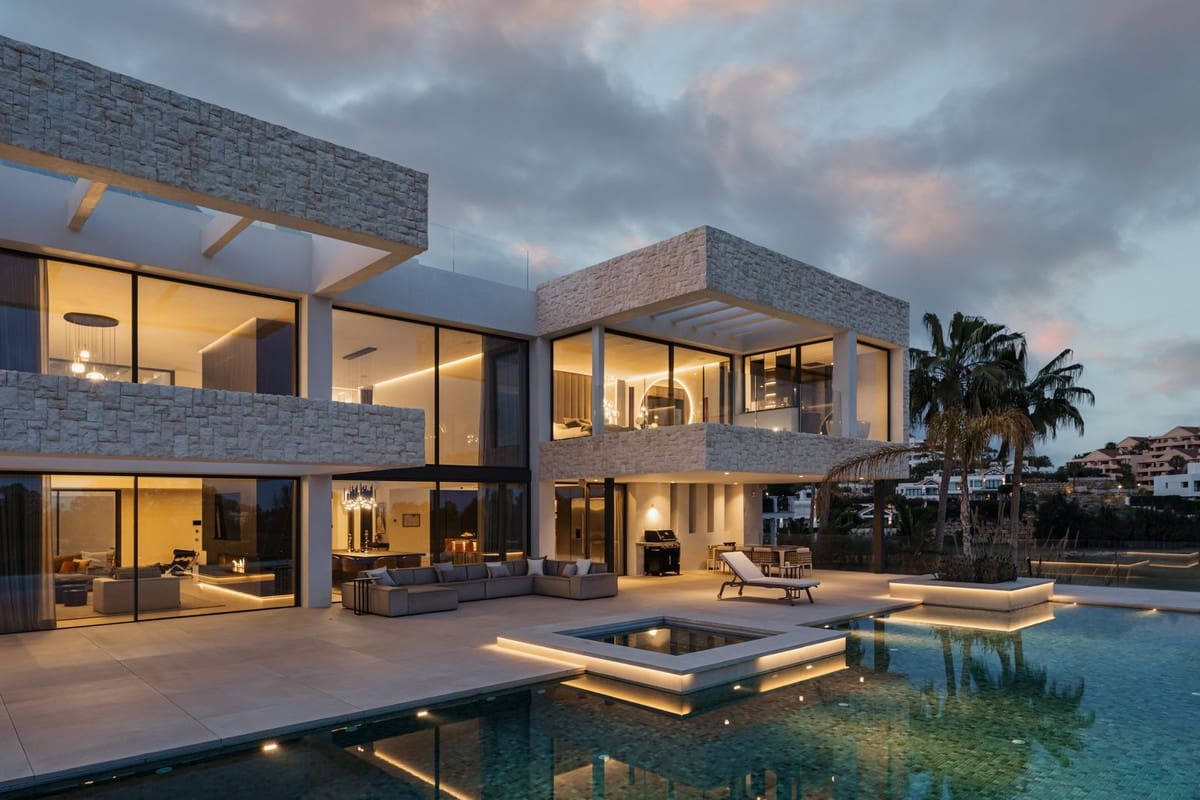 4 sypialnia Willa na sprzedaż w Benahavis z basenem garażem - 5 950 000 € (Ref: 9438730)