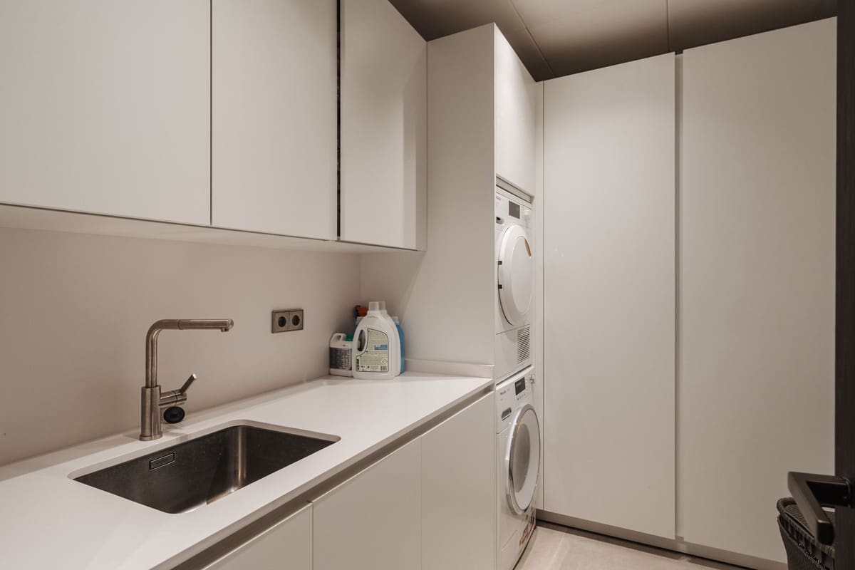 4 sypialnia Willa na sprzedaż w Benahavis z basenem garażem - 5 950 000 € (Ref: 9438730)