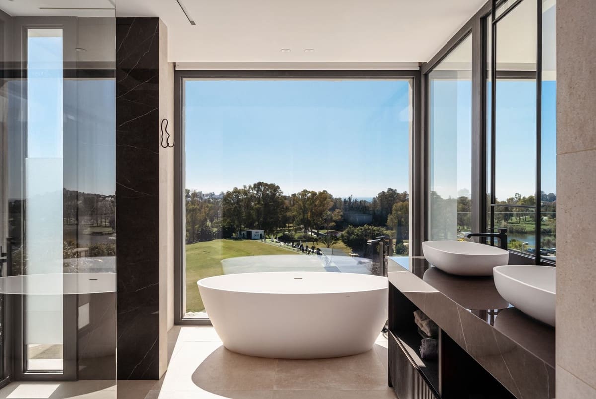 4 soverom Villa til salgs i Benahavis med svømmebasseng garasje - € 5 950 000 (Ref: 9438730)