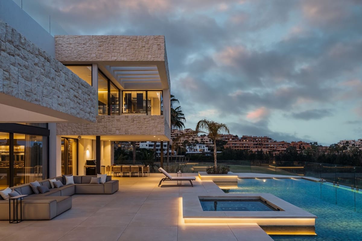 4 soverom Villa til salgs i Benahavis med svømmebasseng garasje - € 5 950 000 (Ref: 9438730)