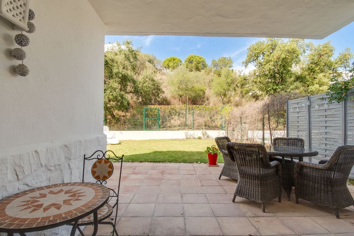 2 soverom Leilighet til salgs i New Golden Mile med svømmebasseng garasje - € 345 000 (Ref: 9443756)