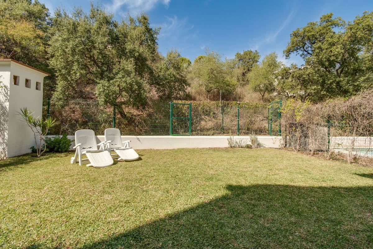 2 soverom Leilighet til salgs i New Golden Mile med svømmebasseng garasje - € 345 000 (Ref: 9443756)