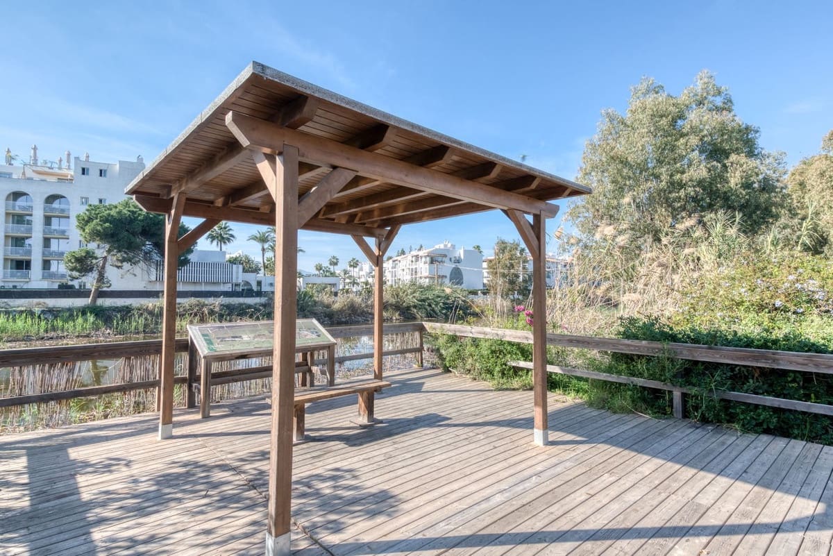 2 bedroom Apartment for sale in Golden Mile with pool - € 375,000 (Ref: 9447313)