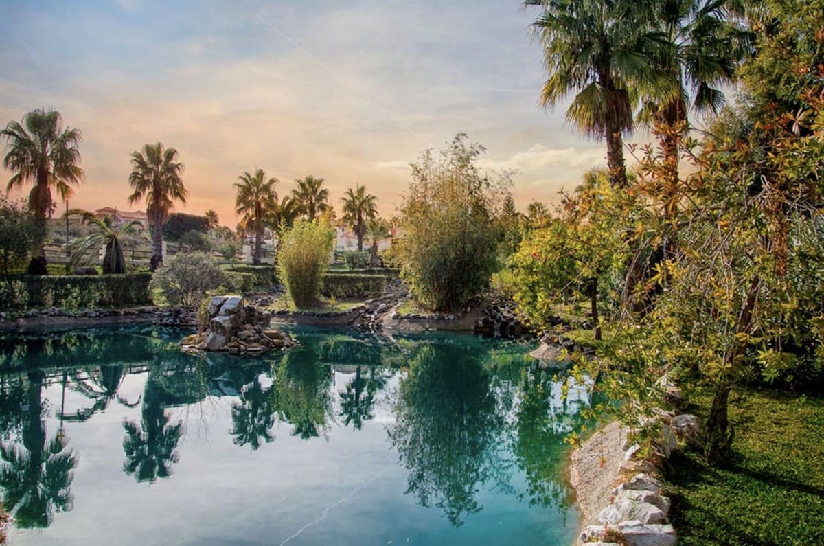 3 soverom Kjedet enebolig til salgs i Coin med svømmebasseng garasje - € 415 000 (Ref: 9449380)