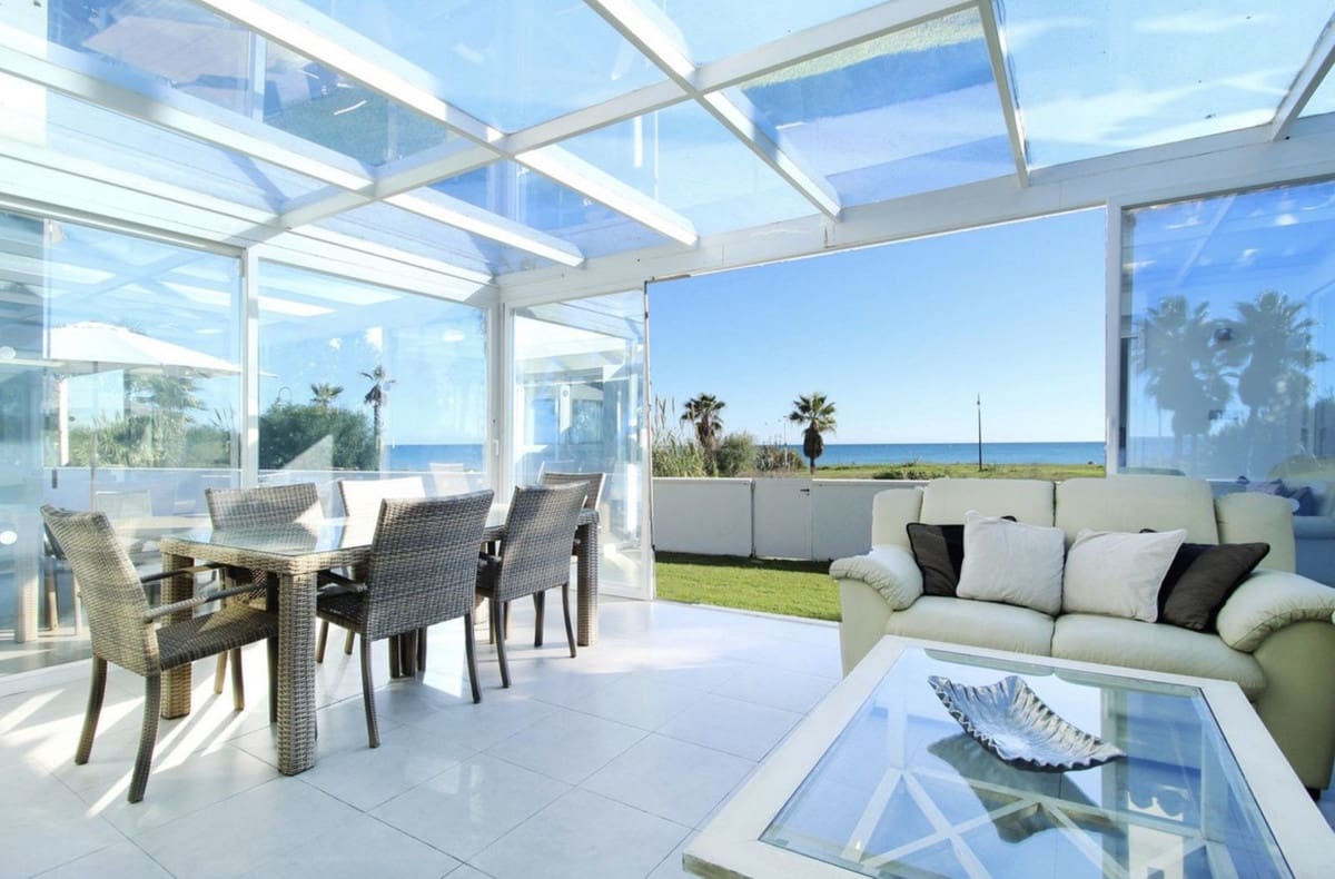 3 sovrum Villa till salu i Estepona med pool garage - 1 645 000 € (Ref: 9459512)