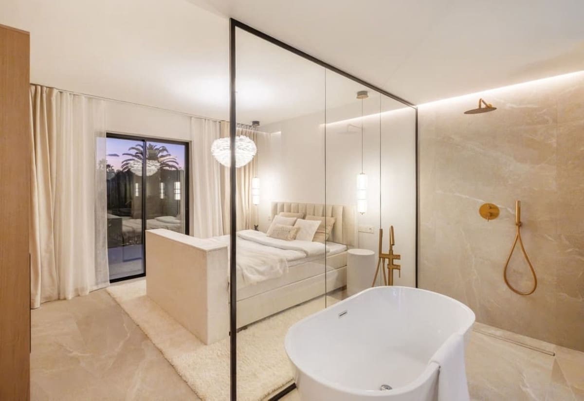 4 chambre Maison de Ville à vendre à Nueva Andalucia avec piscine - 1 499 000 € (Ref: 9460738)