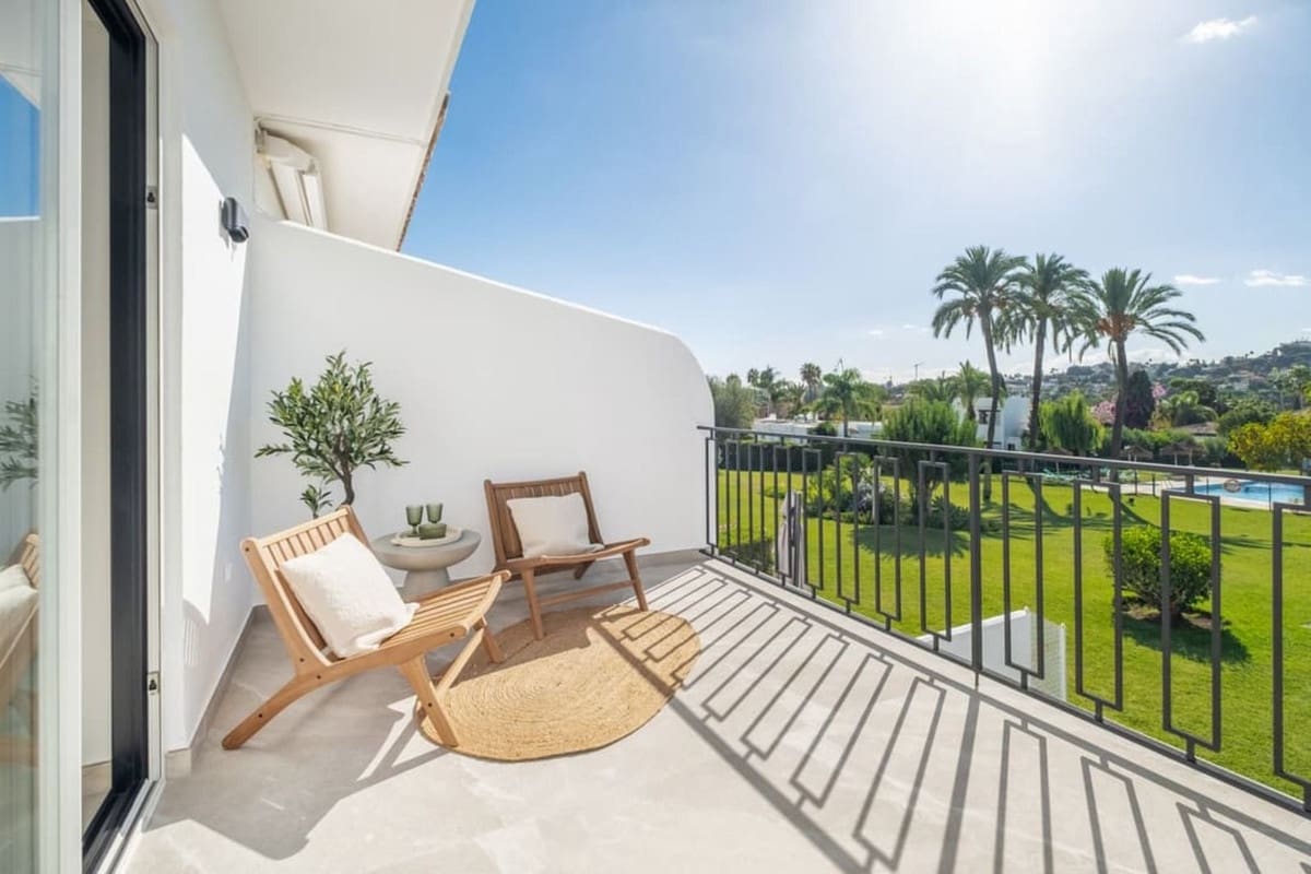 4 chambre Maison de Ville à vendre à Nueva Andalucia avec piscine - 1 499 000 € (Ref: 9460738)