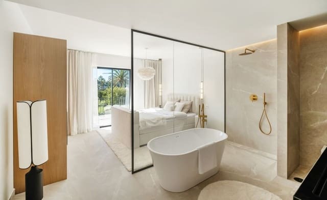 4 bedroom Townhouse for sale in Nueva Andalucia, Marbella with pool - € 1,499,000 (Ref: 9460738)