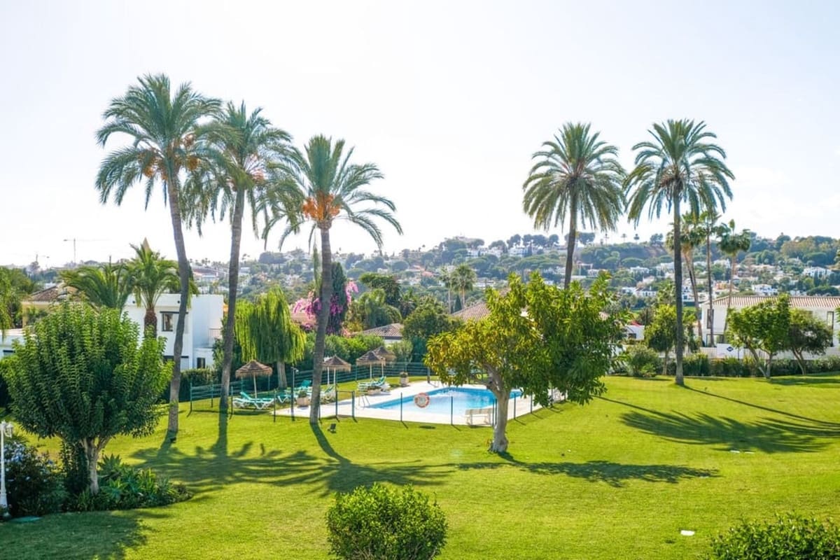 4 slaapkamer Huis te koop in Nueva Andalucia met zwembad - € 1.499.000 (Ref: 9460738)
