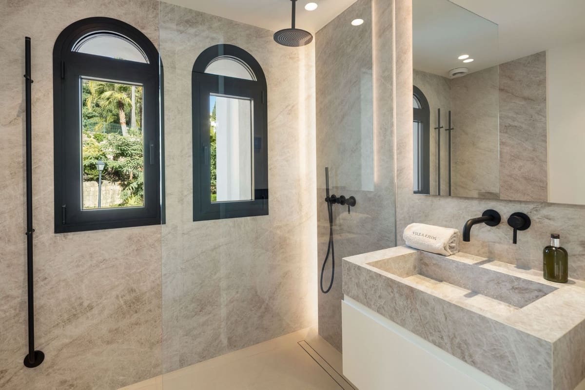 5 soverom Villa til salgs i Benahavis med svømmebasseng garasje - € 5 750 000 (Ref: 9464918)