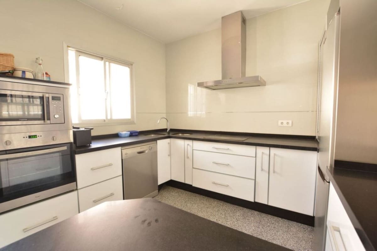 7 sovrum Villa till salu i Elviria med pool garage - 1 750 000 € (Ref: 9464919)