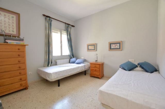 7 sovrum Villa till salu i Elviria, Marbella med pool garage - 1 750 000 € (Ref: 9464919)