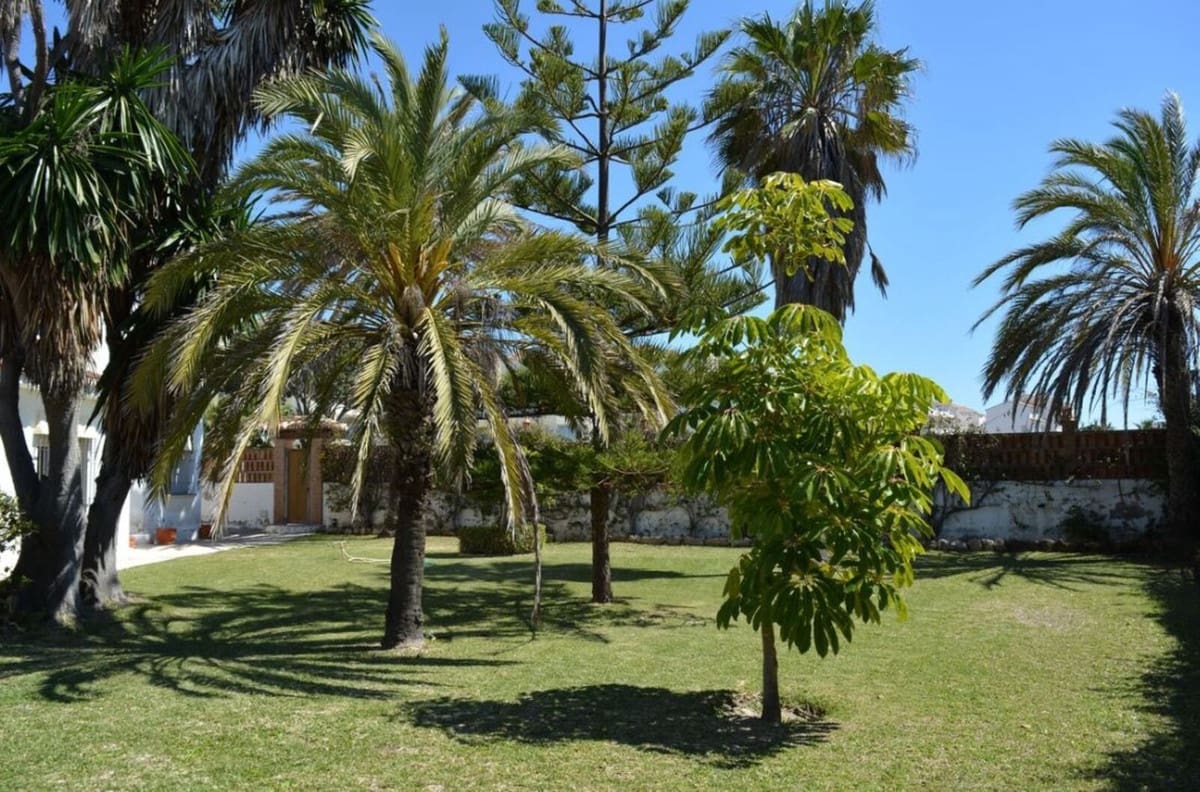 7 sovrum Villa till salu i Elviria med pool garage - 1 750 000 € (Ref: 9464919)