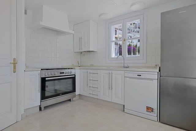 3 camera da letto Casa in vendita in La Heredia, Benahavís con piscina garage - 570.000 € (Rif: 9470052)