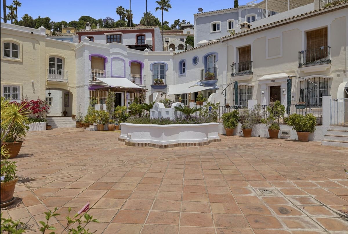 3 sypialnia Dom na sprzedaż w La Heredia z basenem garażem - 570 000 € (Ref: 9470052)