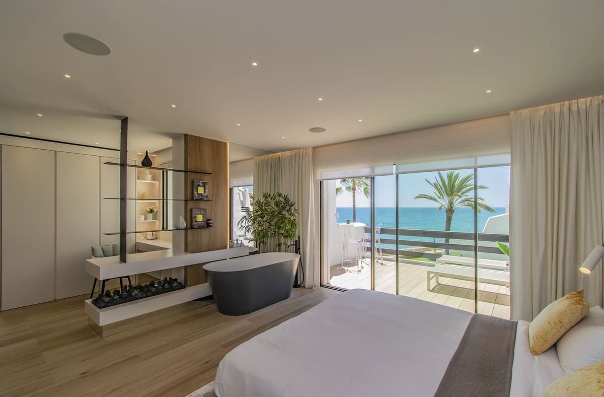 4 soverom Hus til salgs i Marbella med svømmebasseng garasje - € 5 460 000 (Ref: 9473322)