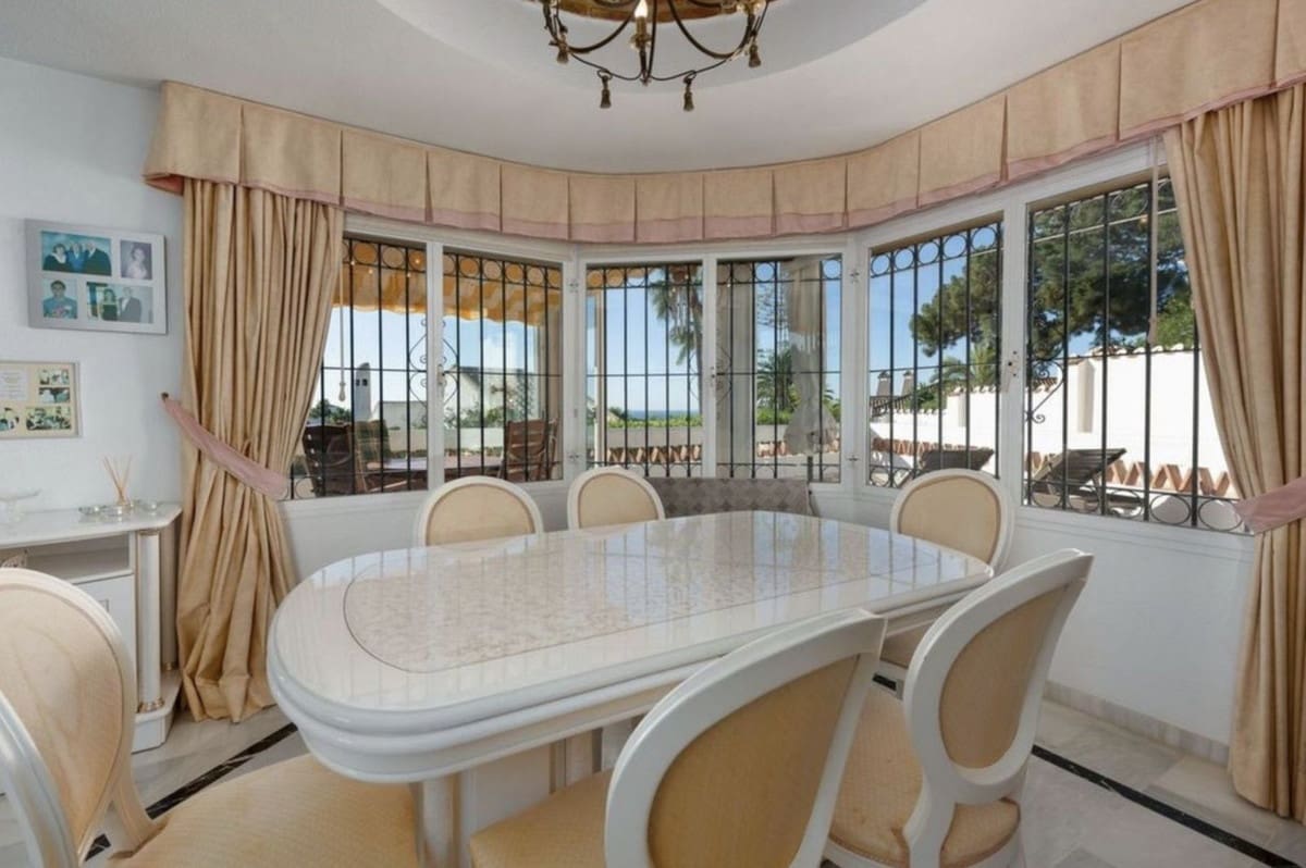 3 bedroom Villa for sale in Mijas Costa with pool garage - € 595,000 (Ref: 9500405)