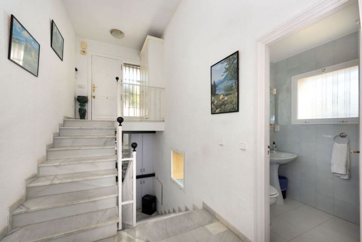 Chalet de 3 habitaciones en Mijas Costa en venta con piscina garaje - 595.000 € (Ref: 9500405)