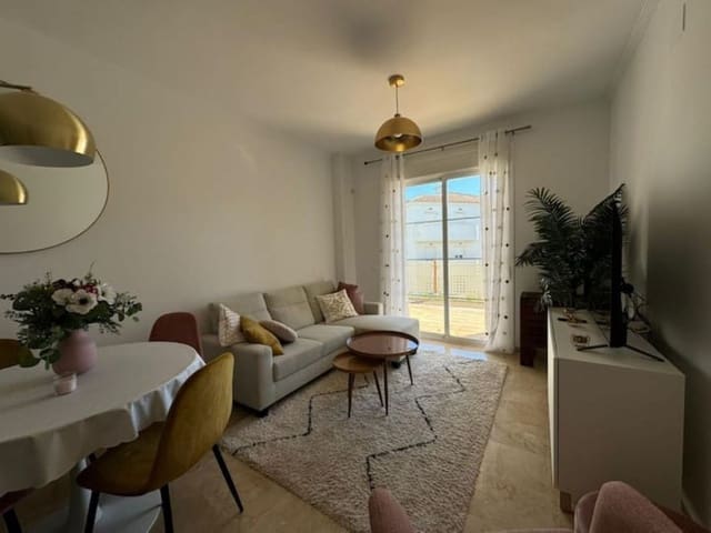 Appartement de 2 chambres à louer à La Duquesa / Puerto de la Duquesa, Manilva avec piscine garage - 1 100 € (Ref: 9500639)