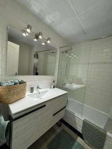 2 Zimmer Apartment zu vermieten in La Duquesa / Puerto de la Duquesa, Manilva mit Pool Garage - 1.100 € (Ref: 9500639)