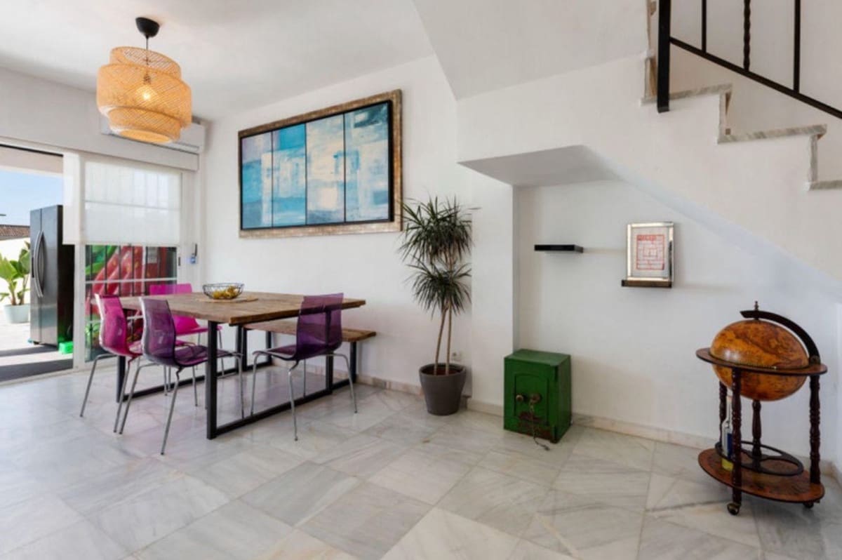 4 bedroom Villa for sale in Bel-Air with pool garage - € 795,000 (Ref: 9503487)