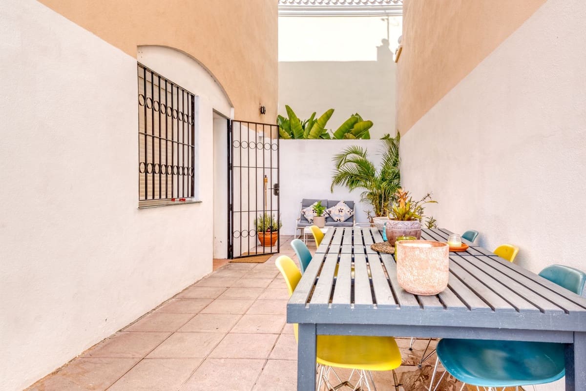 4 bedroom Villa for sale in Bel-Air with pool garage - € 795,000 (Ref: 9503487)