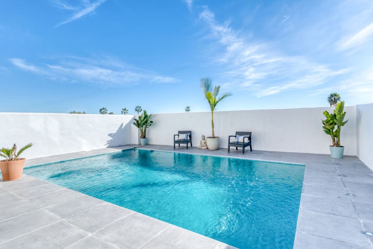 4 bedroom Villa for sale in Bel-Air with pool garage - € 795,000 (Ref: 9503487)