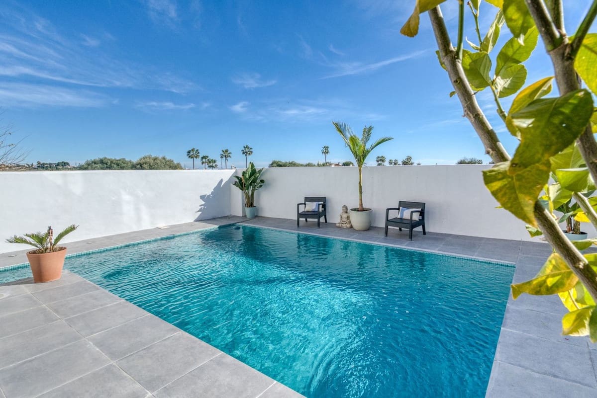 4 bedroom Villa for sale in Bel-Air with pool garage - € 795,000 (Ref: 9503487)