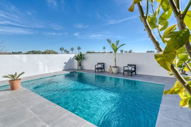 4 sypialnia Willa na sprzedaż w Bel-Air, Estepona z basenem garażem - 795 000 € (Ref: 9503487)