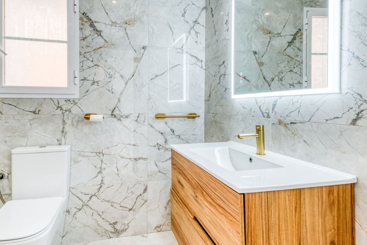 4 bedroom Villa for sale in Bel-Air with pool garage - € 795,000 (Ref: 9503487)