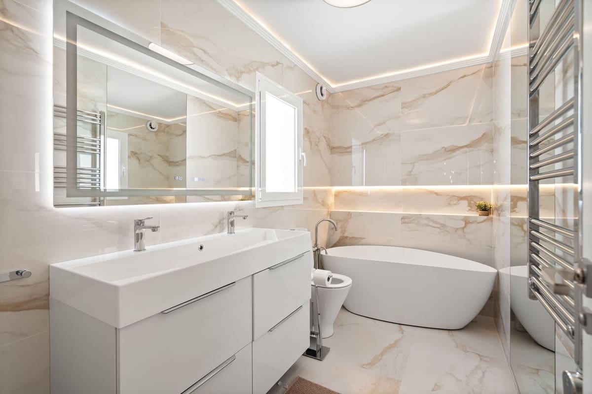 4 chambre Maison de Ville à vendre à San Pedro de Alcantara avec piscine garage - 1 195 000 € (Ref: 9503489)