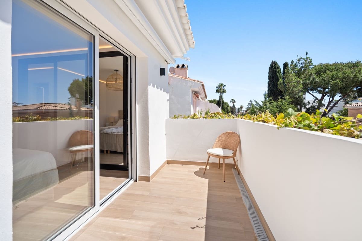 4 chambre Maison de Ville à vendre à San Pedro de Alcantara avec piscine garage - 1 195 000 € (Ref: 9503489)