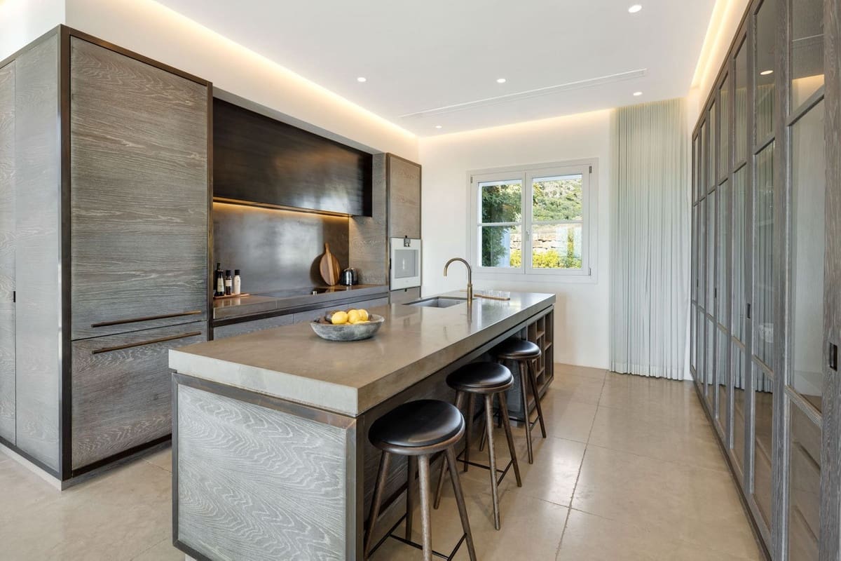 Chalet de 7 habitaciones en Marbella en venta con piscina garaje - 10.700.000 € (Ref: 9506657)