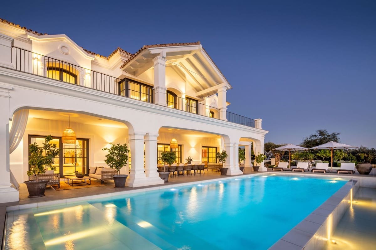 7 slaapkamer Villa te koop in Marbella met zwembad garage - € 10.700.000 (Ref: 9506657)
