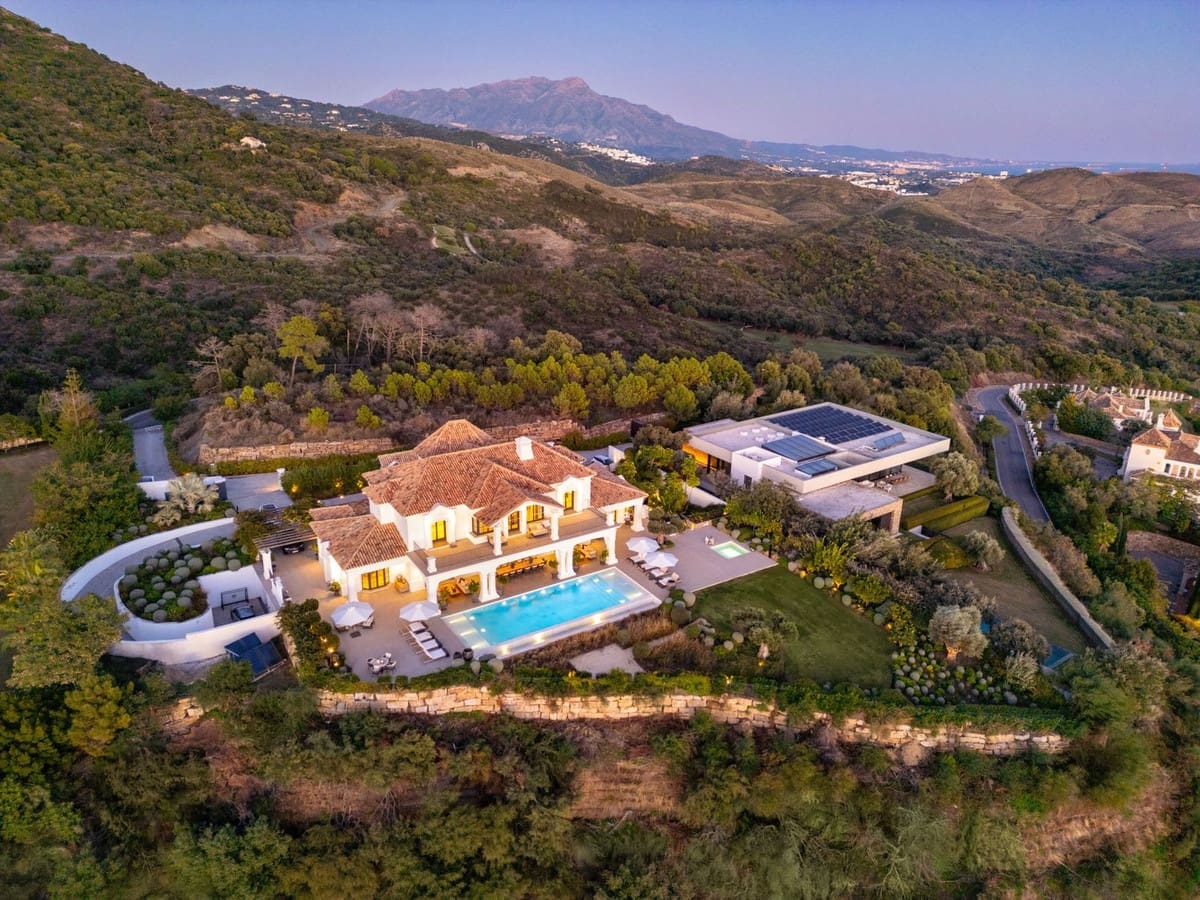 7 slaapkamer Villa te koop in Marbella met zwembad garage - € 10.700.000 (Ref: 9506657)